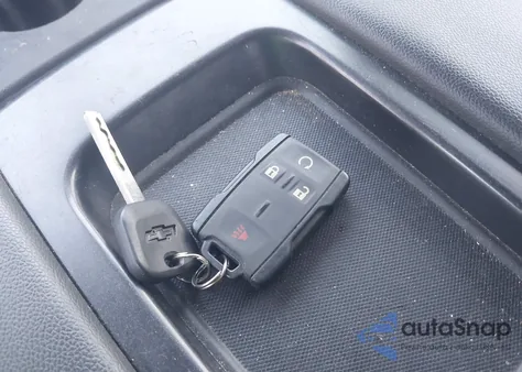 2015 Chevrolet Silverado 1500 2Lt from USA, damaged, VIN 1GCVKREC2FZ357465